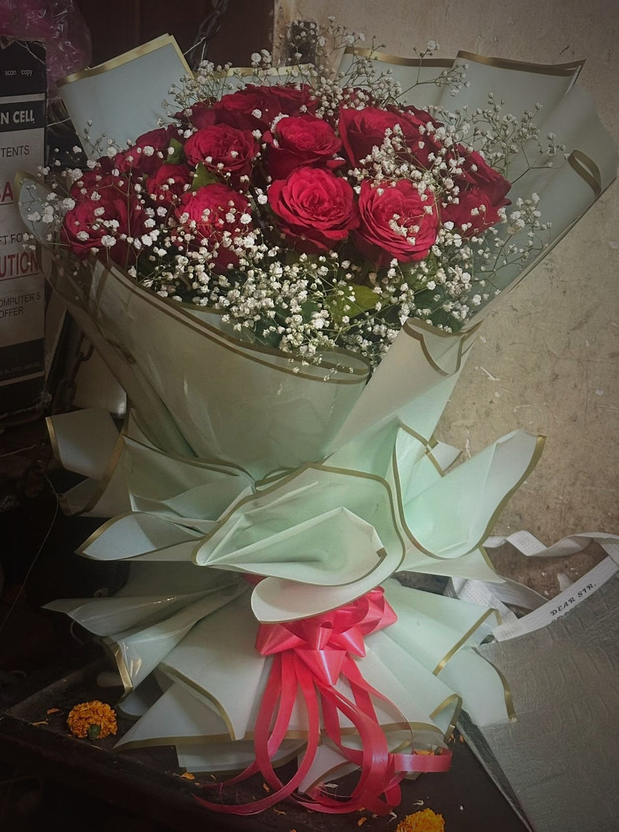 Vivid Love Red Roses
