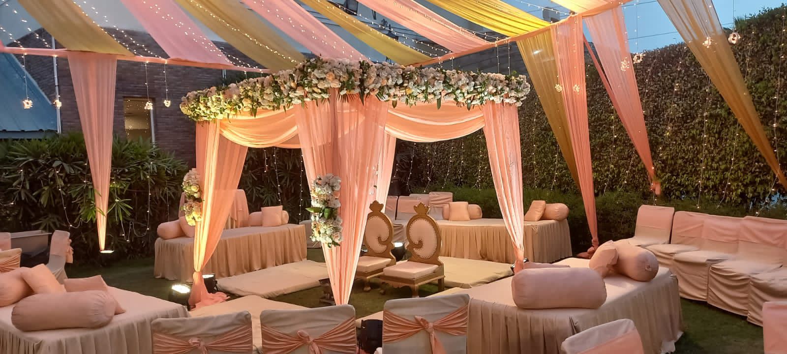 Florzo wedding and event seating decor